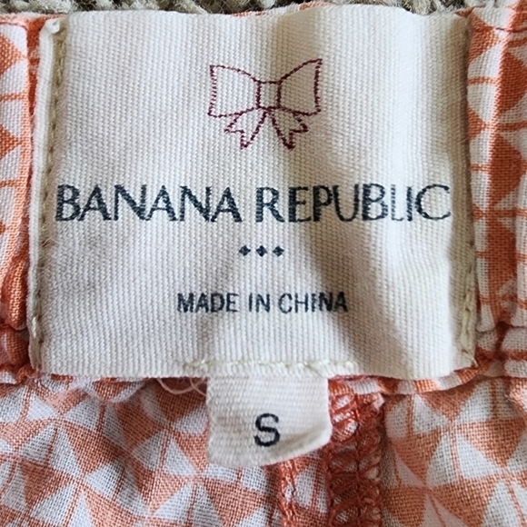 3/$25 Banana Republic Cropped Lightweight Printed Women's Pants - Small - Picture 7 of 8